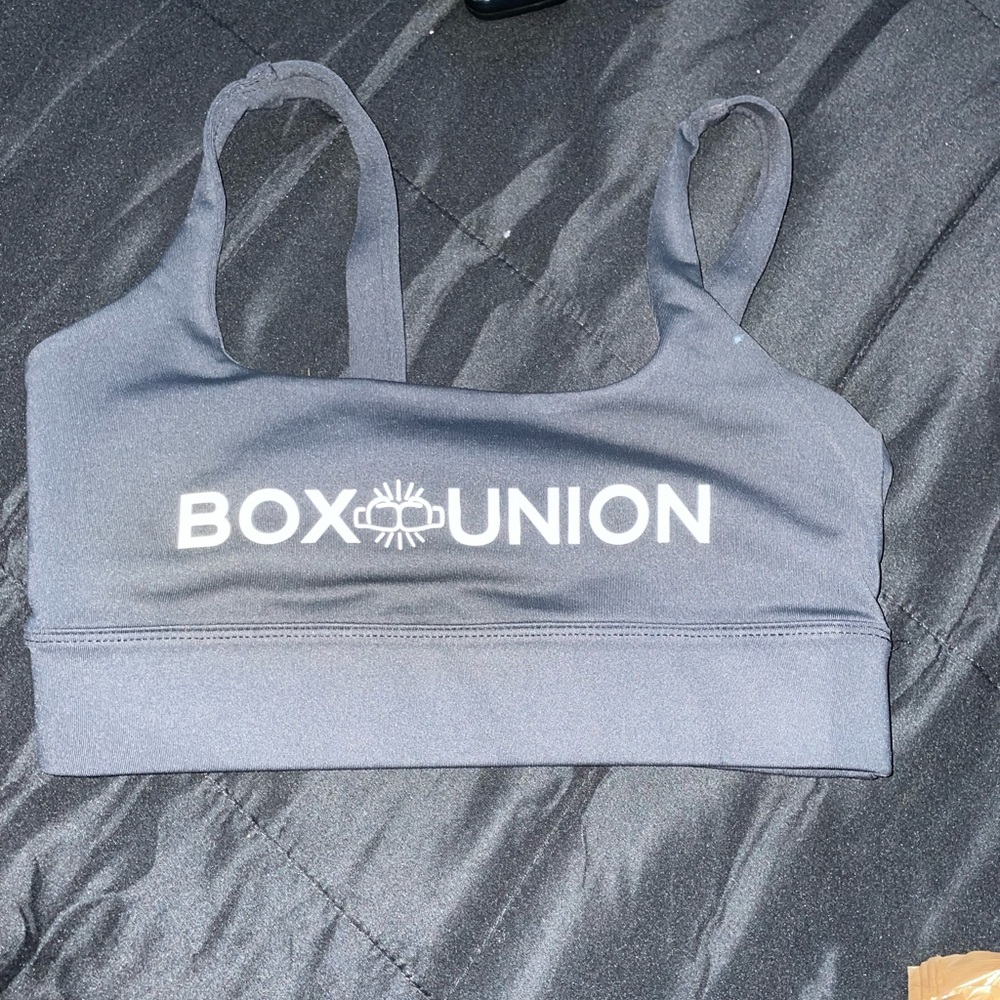 sports bra